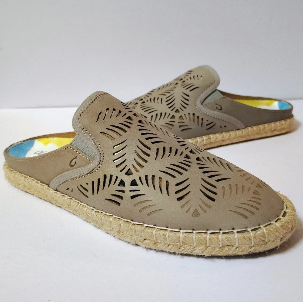 OluKai Women's Kaula 'Olu 'Ili Perforated Leather Espadrille Mules Grey Size 8